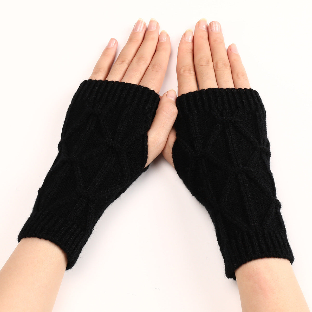 Knitted wool gloves with long sleeves