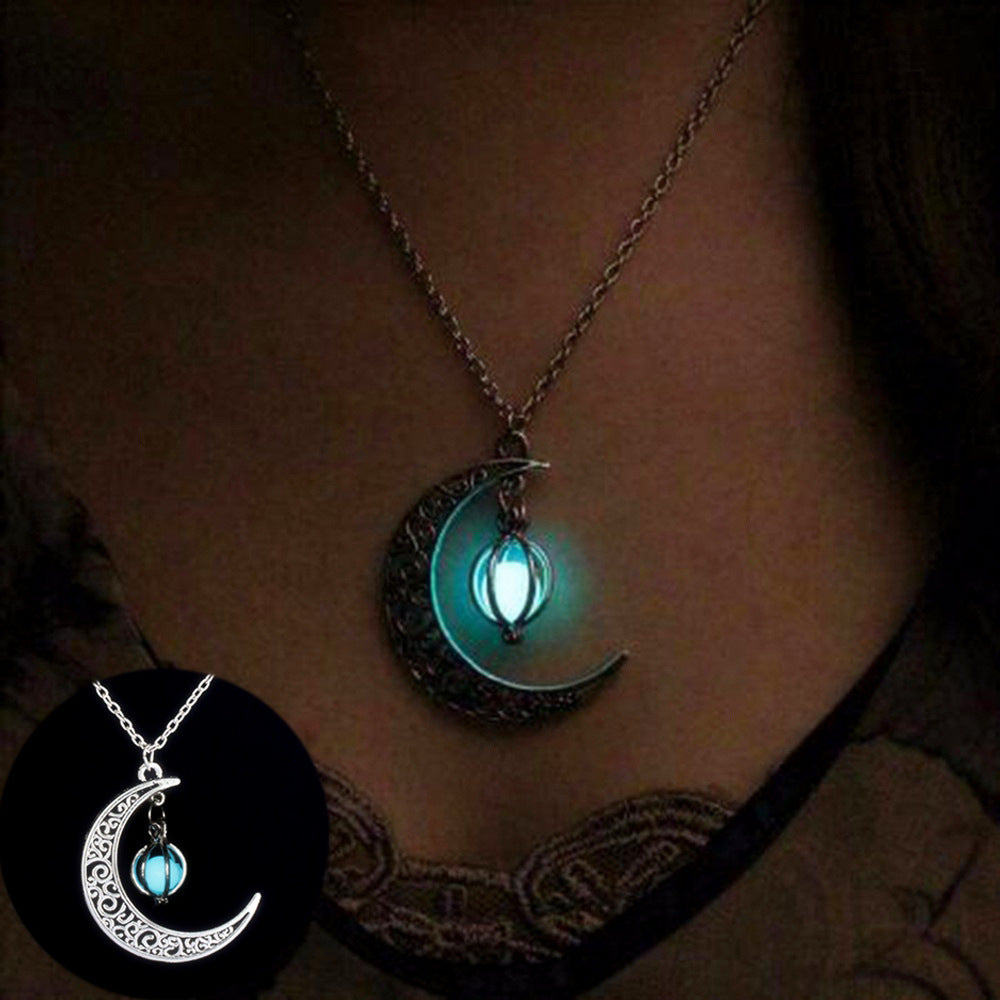Bright Natural Moon Necklace