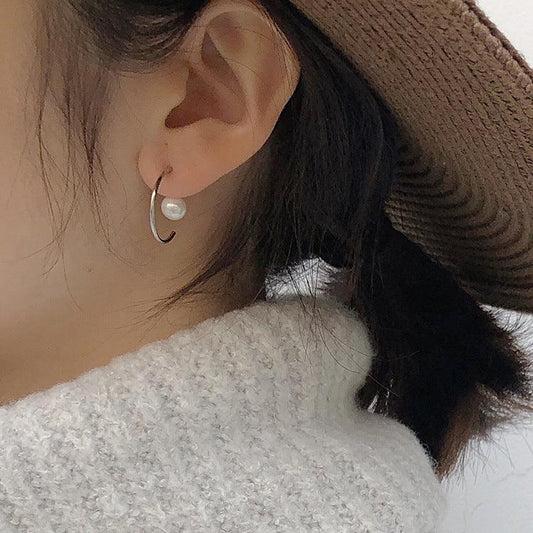 Classic Pearl Earrings
