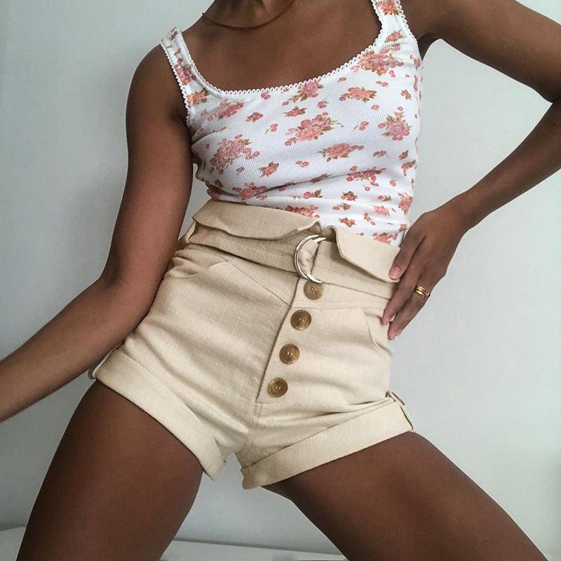 Slim-Fit Shorts for a Stylish Loo
