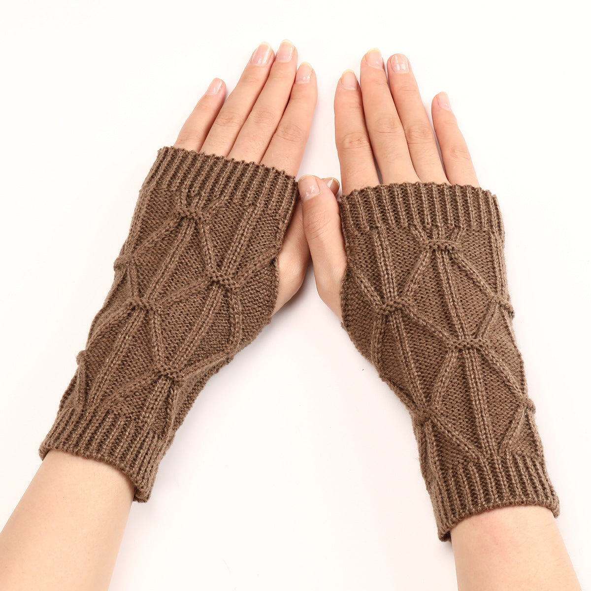 Knitted wool gloves with long sleeves