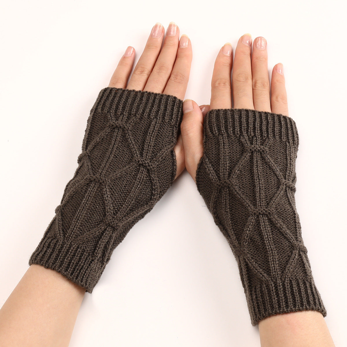 Knitted wool gloves with long sleeves