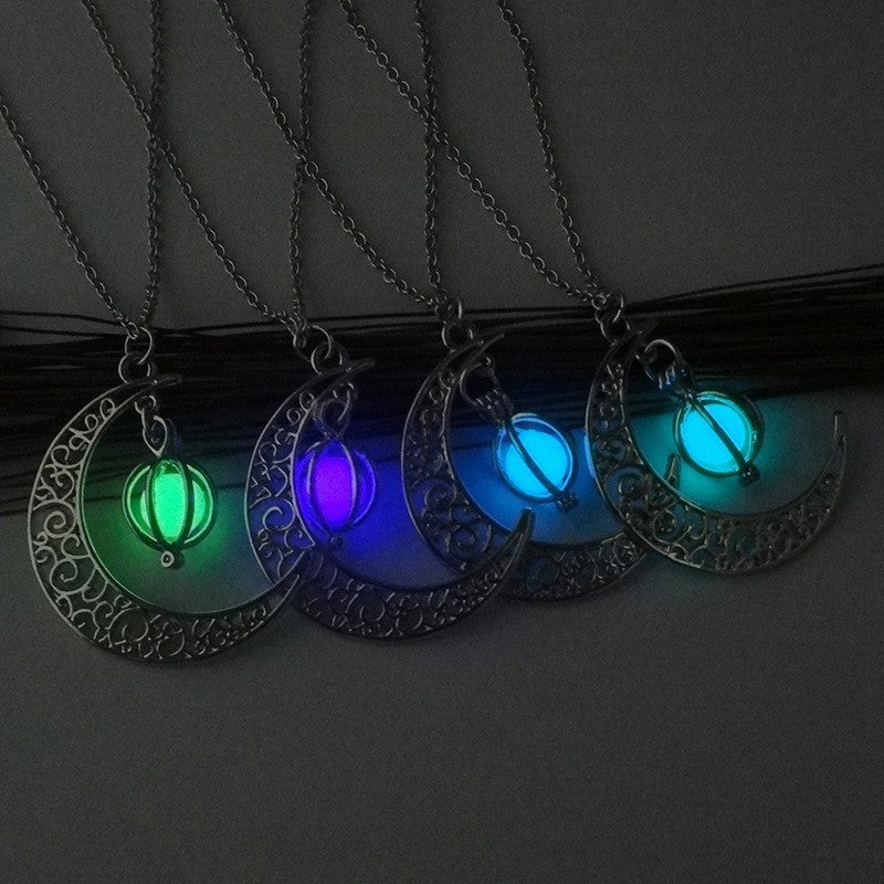 Bright Natural Moon Necklace